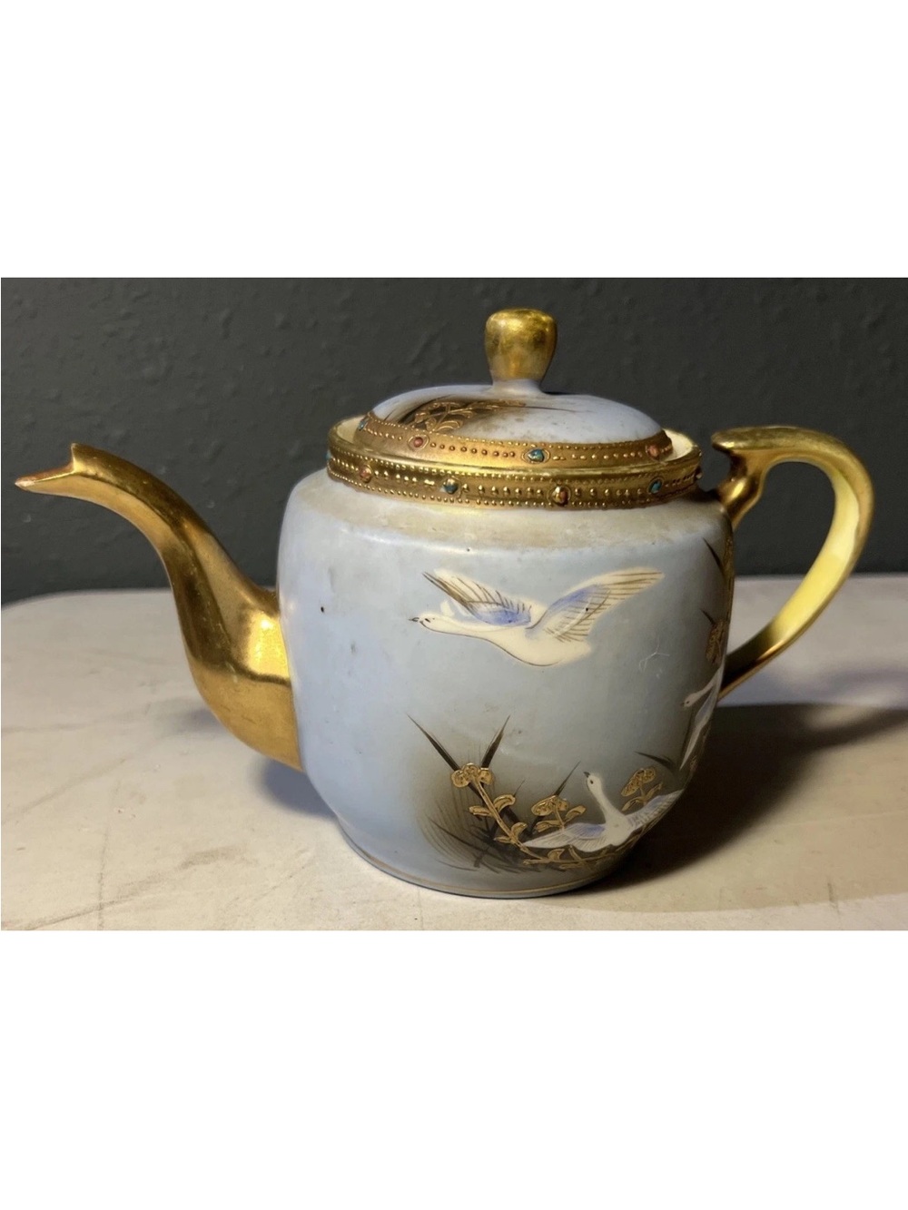 Nippon Antique Porcelain Tea Pot Moriage Gold Gilt Flying Swan Japan 1900's 5.5"